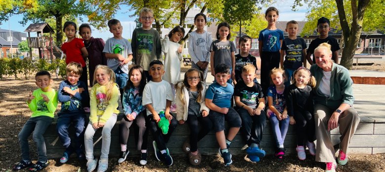 Class 1a with Mrs. Müller Class 1a with Mrs. Müller