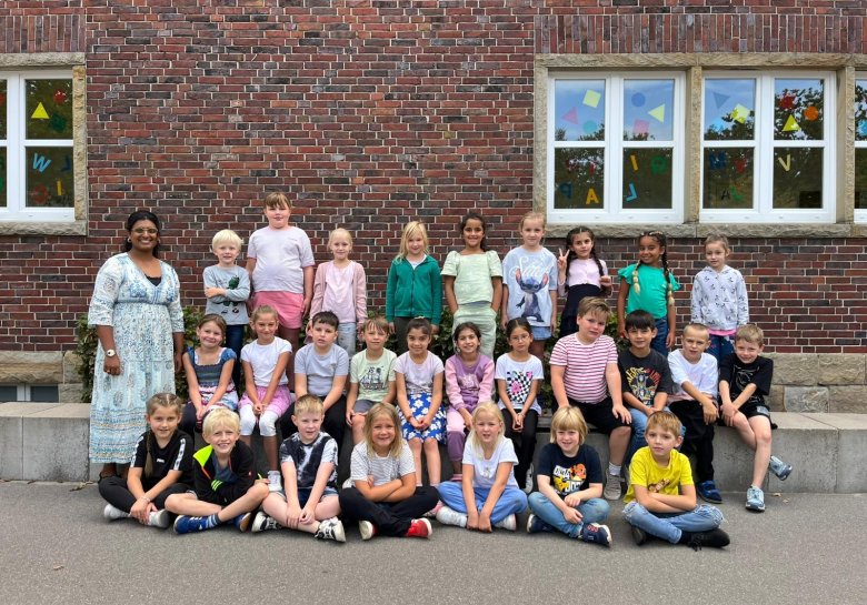 Class 2a with Mrs. Parameswaran