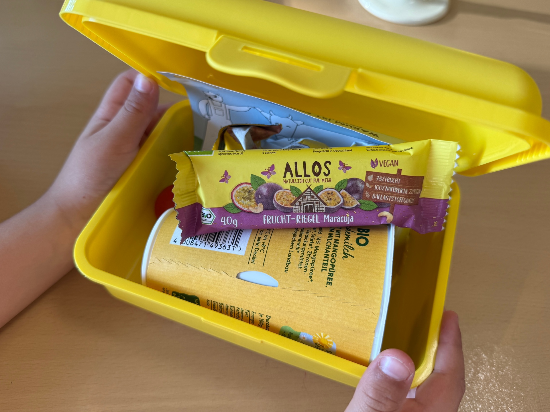 Söbbeke公司出品的装满食物的便当盒