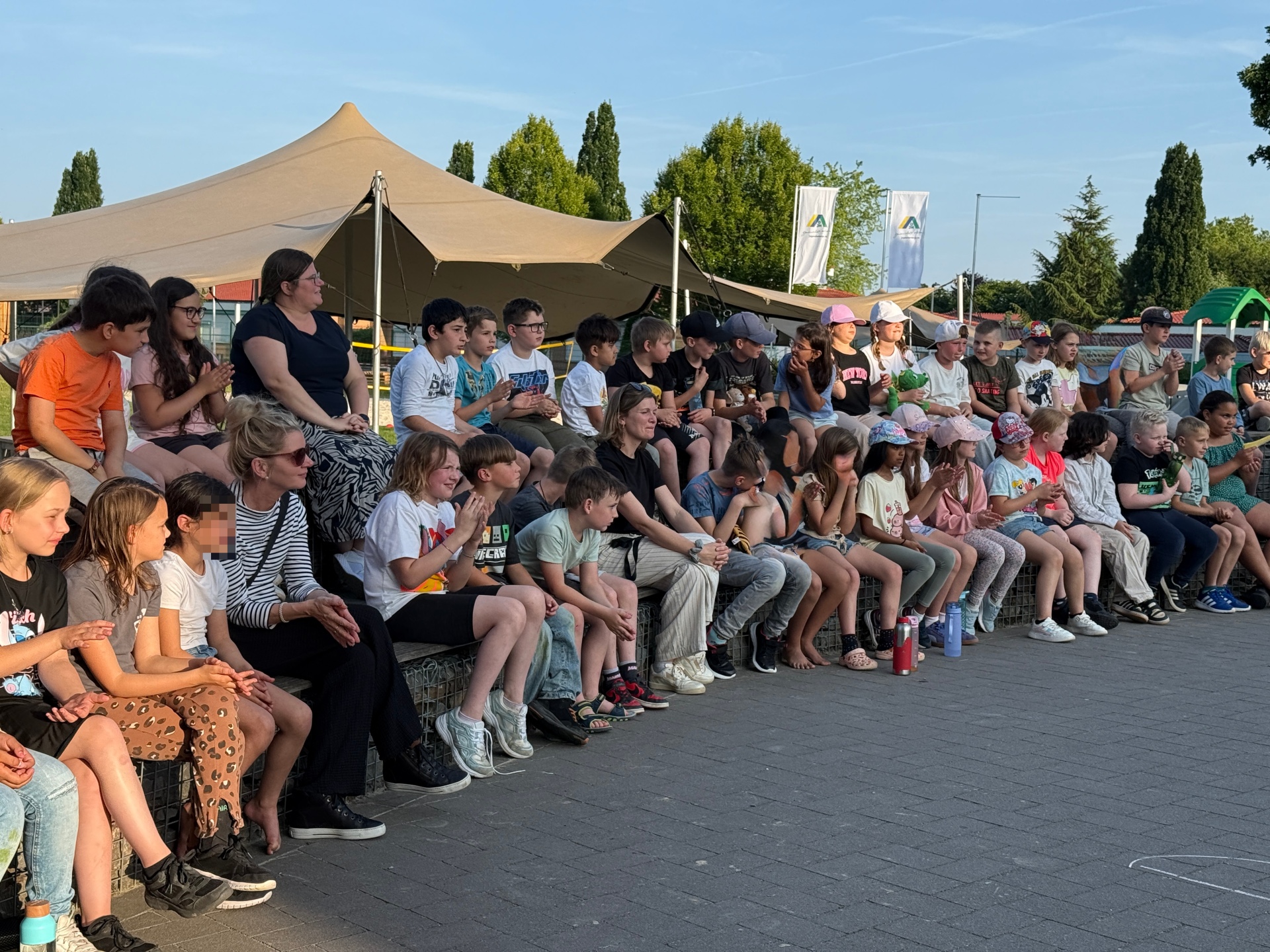 Publikum des bunten Abends