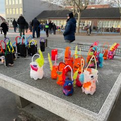 Lichterfest mit vielen Kindern und Laternen