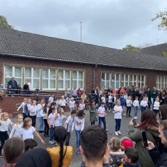 Tanzaufführung Schulfest