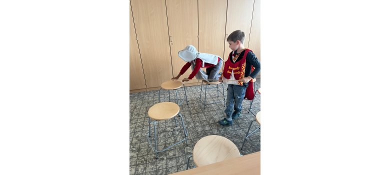 Tiertraining im Kunstraum 2